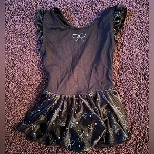 Black dance or ballet outfit girls size 6/7